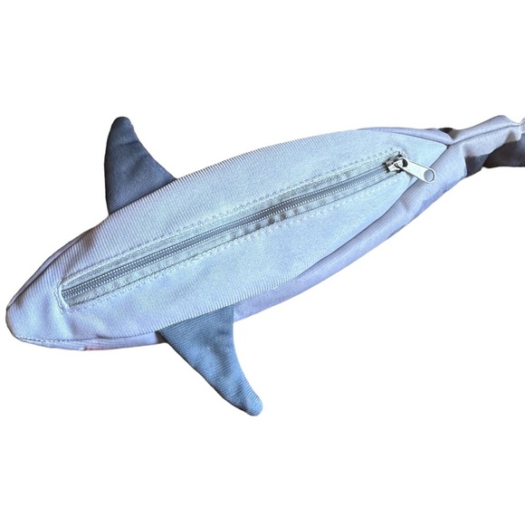 🍁 BUNDLE ONLY - 5/$15  Cloth Shark Pencil Pouch, NWOT - Picture 3 of 4